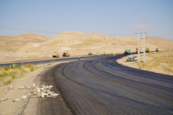 ۳۵ کیلومتر از بزرگراه اردبیل - سرچم زیر ترافیک می‌رود