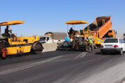 ببینید| عملیات بهسازی و روکش آسفالت محور شریانی چهارزبر به کوزران به طول ۱۲.۷ کیلومتر استان کرمانشاه