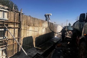 ببینید|احداث دیوار حائل پروژه ساماندهی محوطه میدان شهیدسلطانی (جلوی متروی شهید سلطانی)