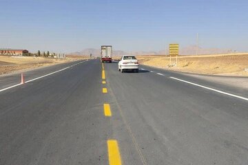 اجرای ۲۷ کیلومتر خط کشی در محورهای مواصلاتی شهرستان دلفان