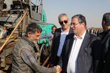 بازدید استاندار آذربایجان‌غربی به همراه پیمان آرامون مدیرکل و رئیس شورای هماهنگی راه و شهرسازی استان از طرح ساماندهی خروجی شهرستان میاندوآب