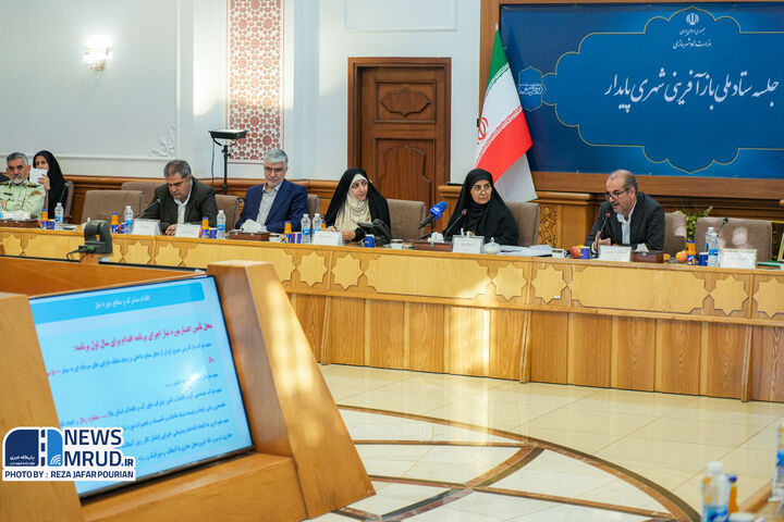 ببینید | جلسه ستاد ملی باز آفرینی شهری پایدار با حضور وزیر راه و شهرسازی