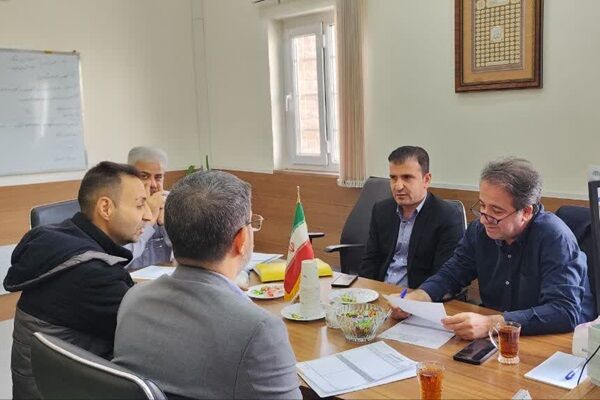جلسه ملاقات مردمی مدیرکل راه و شهرسازی البرز در اداره راه و شهرسازی شهرستان ساوجبلاغ