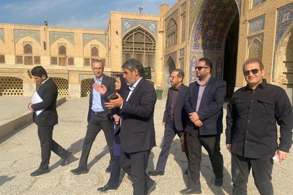 نشست فرونشست اصفهان