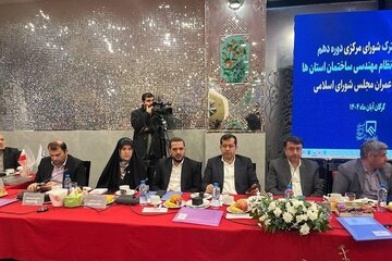 بررسی چالش‌ها و سیاست‌های نوین ساخت‌وساز در نشست مشترک شورای مرکزی و نمایندگان مجلس در گلستان