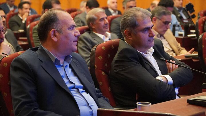 برگزاری شورای اداری استان با حضور کمیسیون اصل ۹۰ و مدیرعامل سازمان ملی زمین و مسکن