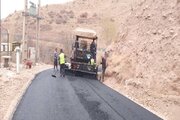 ببینید| ادامه عملیات آسفالت محور روستایی کلارود-گشنادر از توابع جاده کرج کندوان