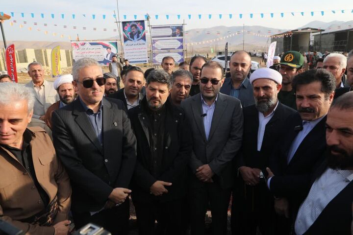 بازدید عبدالکریم حسین‌زاده معاون رئیس‌جمهور در امور توسعه روستایی و مناطق محروم کشور  به همراه پیمان آرامون مدیرکل و رئیس شورای هماهنگی راه و شهرسازی آذربای