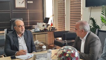 نشست مشترک مدیرکل راه و شهرسازی و شهردار شهر زرند برای بررسی طرح تفصیلی و اراضی نهضت ملی مسکن