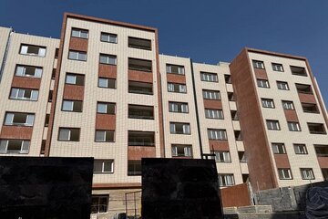 ویدیو| استقبال متقاضیان مسکن ملی شهرکرد در روز انتخاب واحد (پروژه ۵۳۴ واحدی سرمایه گذاری زاینده رود) | استان چهارمحال و بختیاری