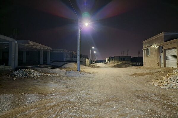 روشنایی خانه اولی‌ها در شهرک ۴۸ هکتاری دامغان تامین شد