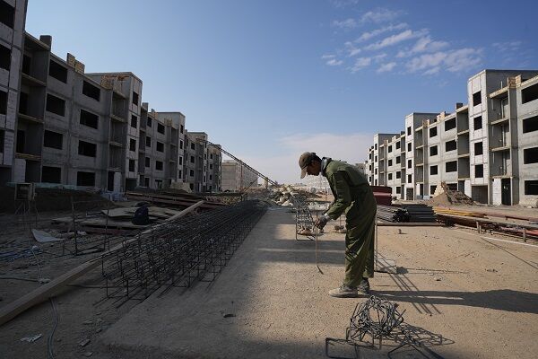 ببینید | پیشرفت فیزیکی و عملیات ساخت پروژه ۹۶۸ واحدی نهضت ملی مسکن سمنان در سایت ۲۳ هکتاری نور