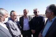 بازدید مدیران ملی و استانی از اراضی و طرح‌های نهضت ملی مسکن شهرستان لنجان
