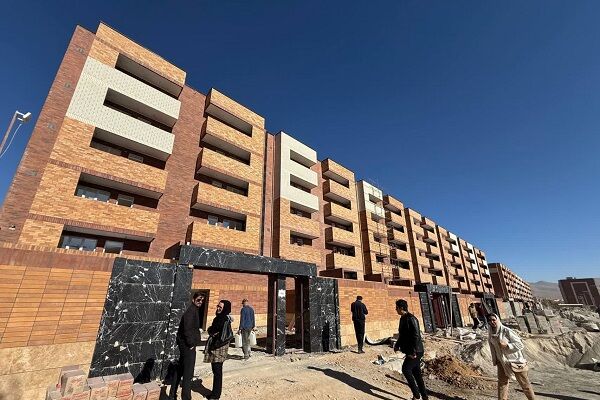 ببینید|انتخاب واحد گروه اول متقاضیان پروژه ۳۲۰واحدی طرح نهضت ملی مسکن در محله ۳۴منظریه شهرکرد
