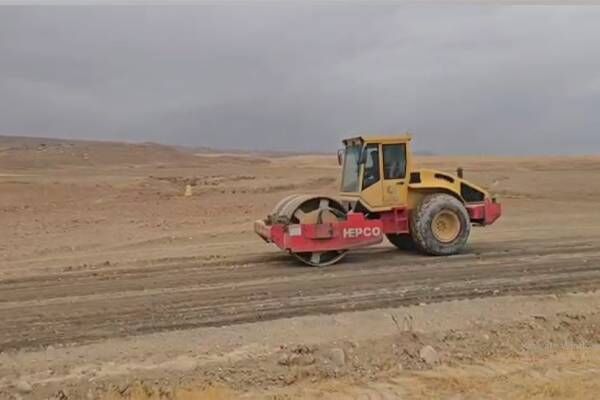 عملیات تسطیح، رگلاژ، آبکوبی و تراکم محور روستایی کچه گنبد شهرستان بیجار به طول ۶ کیلومتر