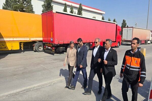 پایانه مرزی لطف آباد