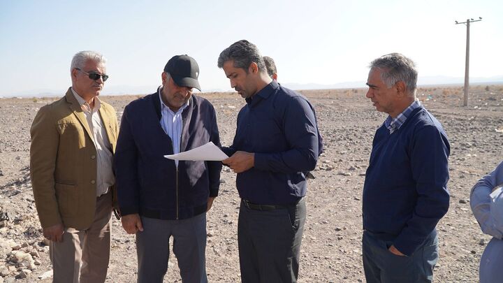 بازدید مدیرکل راه و شهرسازی استان کرمان از پروژه‌های مسکونی و راهسازی شهر راین