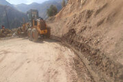 ببینید| عملیات تیغه زنی و پاکسازی سطح راه محور باینگان به روستای زردوئی شهرستان پاوه استان کرمانشاه