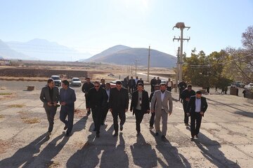 ️ ویدیو | بازدید از عملیات بهسازی و روکش آسفالت محور پا امام در بخش مرکزی کرمانشاه (میان دربند)