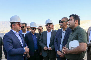 بازدید میدانی مهندس محمدمهدی عبدالهی، مدیرکل راه و شهرسازی فارس، از پروژه‌های نهضت ملی مسکن، مسکن مهر و محورهای مواصلاتی شهرستان کازرون