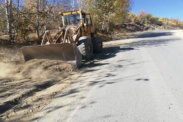 ایمن‌سازی محورهای سامان در استان چهارمحال و بختیاری با اصلاح گاردریل و نصب علائم ایمنی