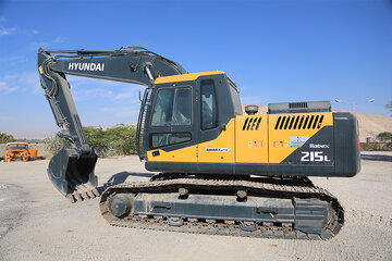 تقویت توان عملیاتی راهداری و راهسازی با ورود ماشین‌آلات سنگین جدید به اداره‌کل راه و شهرسازی لارستان