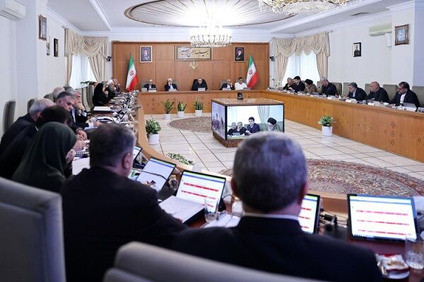 معرفی مدیرعامل شرکت هواپیمایی «ایران‌ایر» در جلسه هیات دولت