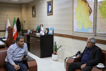 ببینید| نشست مدیرکل راه و شهرسازی خوزستان با نماینده بهبهان برای بررسی و تصمیم گیری در ارتباط با آخرین وضعیت پروژه‌های حوزه راه و شهرسازی
