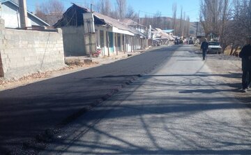 آغاز عنملیات نوسازی و روکش آسفالت محور روستایی نام‌آور در شهرستان فیروزکوه به طول 5 کیلومتر