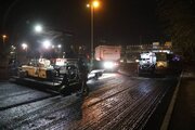 ببینید|ببینید/گزارش تصویری از اجرای عملیات شبانه روکش آسفالت آزادراه تهران کرج محدوده پل فردیس