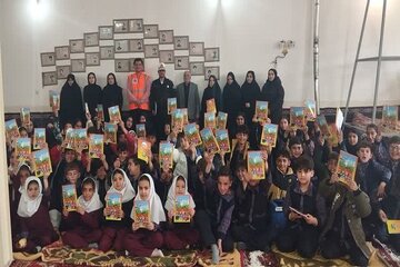 دانش‌آموزان ابرغانی با اصول عبور ایمن از جاده آشنا شدند