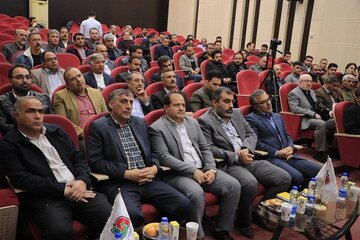 ویدیو| ️ نشست هم‌اندیشی سرپرست اداره کل راهداری و حمل و نقل جاده ای استان کرمانشاه با پیمانکاران و مشاوران