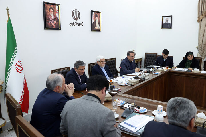 ببینید| جلسه شورای عالی اداری با حضور وزیر راه و شهرسازی