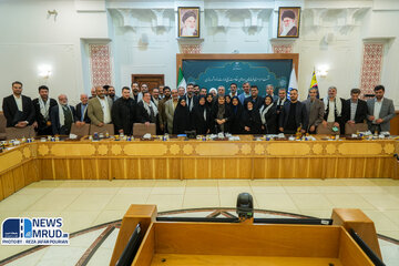 ببینید | نشست سراسری فرماندهان رده های مقاومت بسیج وزارت راه و شهرسازی با حضور وزیر راه و شهرسازی