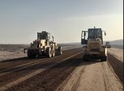 ببینید| تلاش‌ مستمر اداره کل راه و شهرسازی سیستان و بلوچستان برای ساخت ۳۲ کیلومتر بزرگراه در محور زاهدان - بم