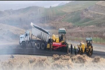 اعتبار ۶۴۲ میلیارد ریالی برای توسعه راه‌های بوکان/ ۲۱.۵ کیلومتر روکش آسفالت در محورها اجرا شد