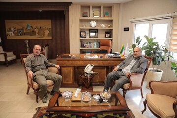 جلسه نماینده آبادان با گلپایگانی