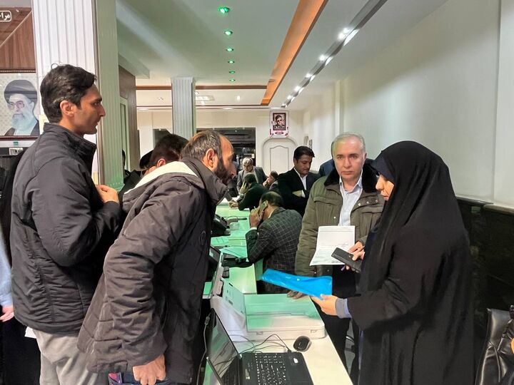 برگزاری میز خدمت اداره‌کل راه و شهرسازی استان زنجان