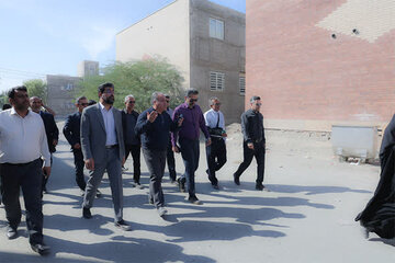 حرکت جدی در تکمیل زیرساخت‌های سایت ۱۵۰۰ واحدی کهنوج / تصمیمات میدانی برای جلوگیری از توقف پروژه