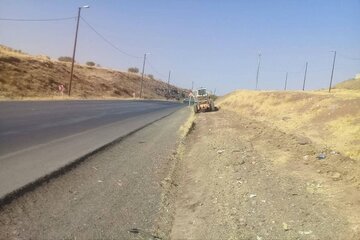 پاکسازی حریم راه