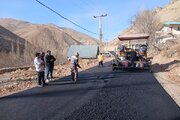 ببینید|ادامه عملیات بهسازی و آسفالت محور‌ روستایی گته ده به گراب در شهرستان طالقان