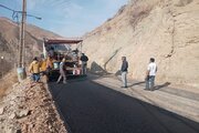 ببینید|ادامه عملیات بهسازی و آسفالت محور‌ روستایی گته ده به گراب در شهرستان طالقان