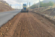 ببینید| تداوم عملیات تیغه زنی و تسطیح شانه در محور پاوه به نوسود استان کرمانشاه