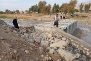 ببینید|  اجرای عملیات دستک های پل باکسی در حال احداث روستای باویسی در نقطه صفر مرزی دشت ذهاب استان کرمانشاه