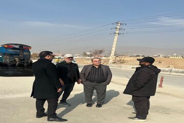 ببینید|بازدید مدیرکل‌راهداری‌وحمل‌و نقل جاده ای استان البرز از عملیات آسفالت پروژه تعریض آزادراه کرج- قزوین