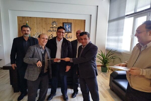 تقدیر سرپرست اداره کل راه و شهرسازی استان مرکزی از کارکنان معلول