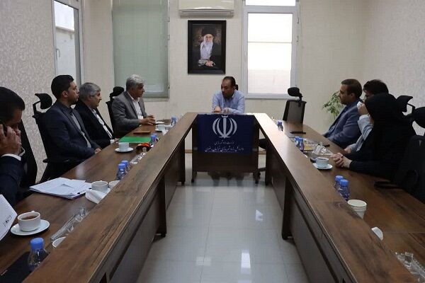 تمرکز بر شفافیت و تسریع همکاری‌ها در نشست مشترک آموزش‌وپرورش با اداره کل راه و شهرسازی خراسان رضوی