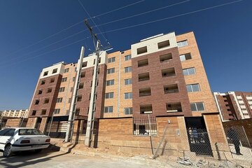 ویدیو| استقبال متقاضیان مسکن ملی شهرکرد در روز انتخاب واحد (پروژه ۲۹۰ واحدی بهسازان میلاس) استان چهارمحال و بختیاری