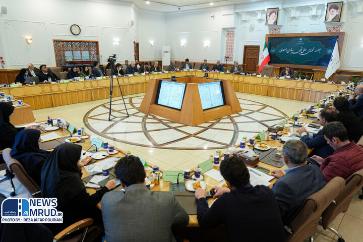 تصمیم‌گیری برای برخی مغایرت‌های طرح جامع شهرکرد/موافقت مشروط با تغییر کاربری اراضی و برخی الحاقات در شهرکرد