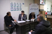 گفت‌وگوی چهره‌به‌چهره مدیرکل راه و شهرسازی البرز با مردم در محل میز خدمت